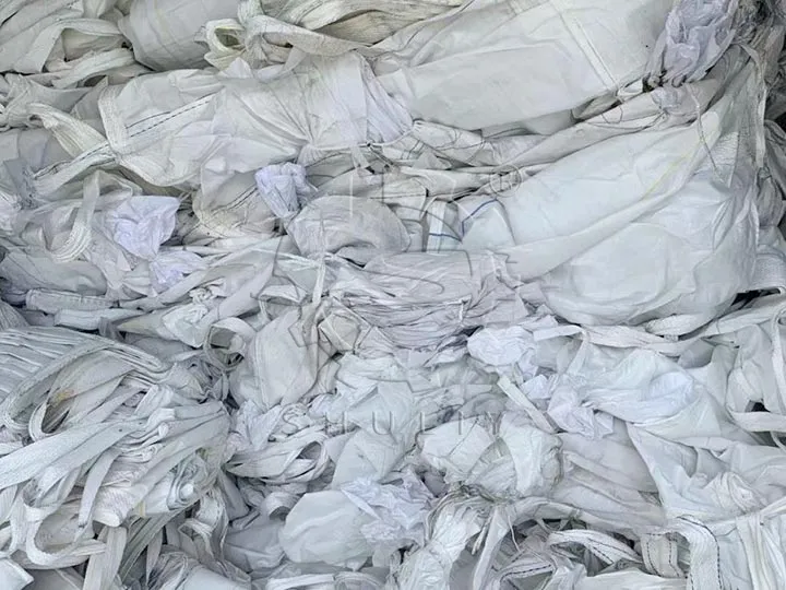 sacs tissés de déchets