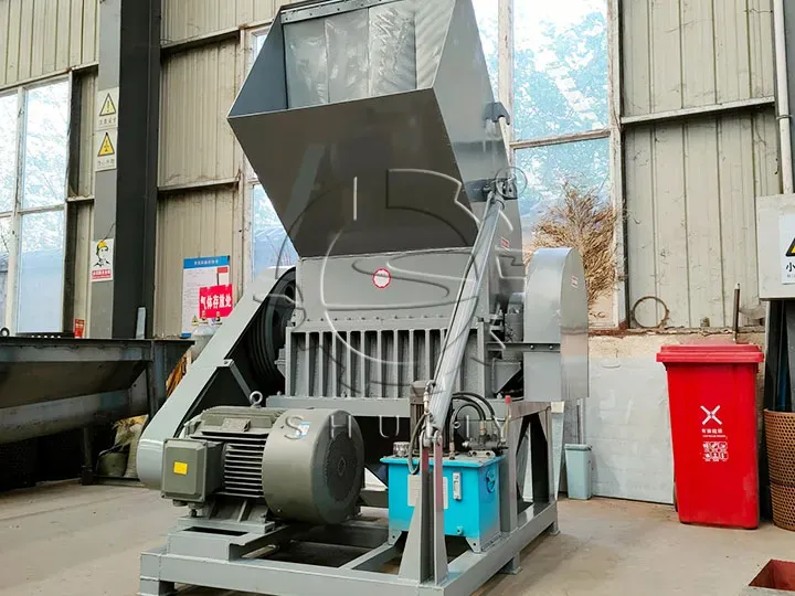 waste plastic shredder machine shipped to Kosovo