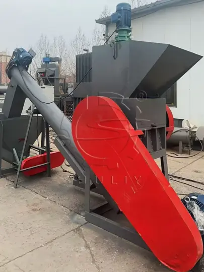 PET bottle crusher machine