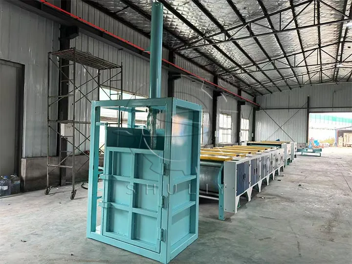 衣類梱機